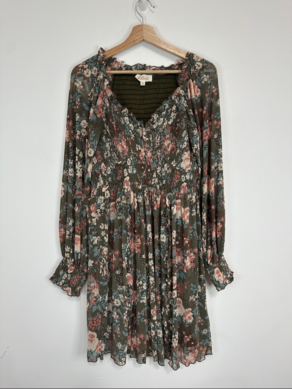 Listicle Olive Floral Smocked Long-Sleeve Dress